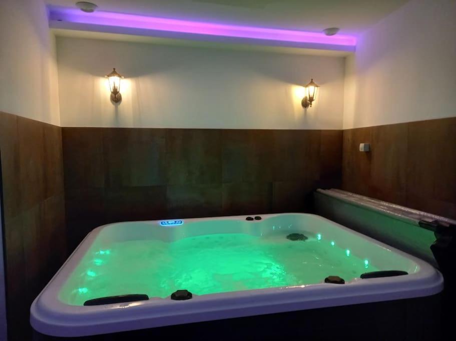 #Fer Rever 63# Spa # Thiers Ngoại thất bức ảnh